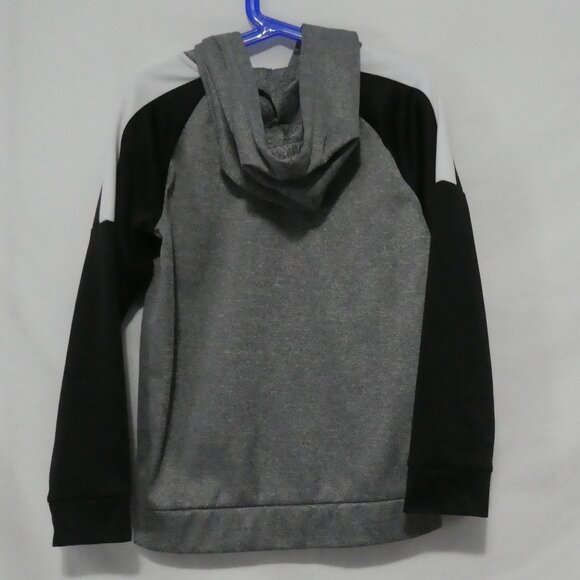 PUMA | size 8 - kids | Long Sleeve Zip-Up Hooded Sweatshirt With Pockets - Picture 3 of 16